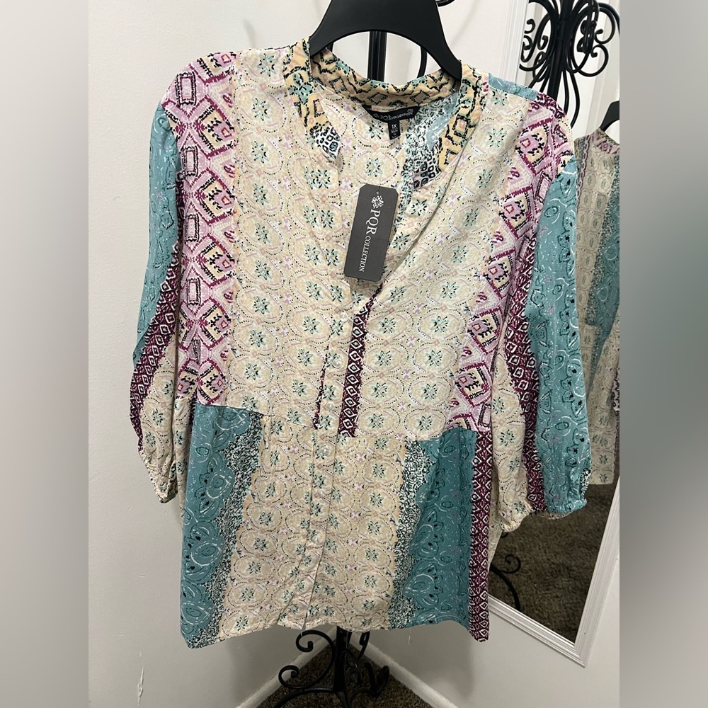 PQR  Collection NEW Green Cream Graphic Blouse with Mandarin Collar